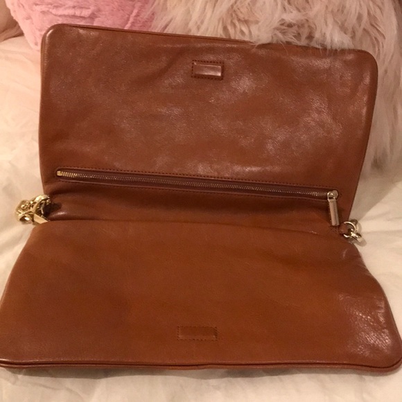 Tory Burch clutch - Picture 3 of 5